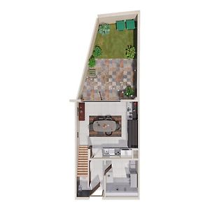 Cosy & Spacious House In Center